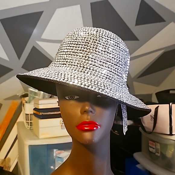NEW w/Tags! It's definitely it's name "Jewel Cap" Rhinestone Designer Hat!! - Picture 11 of 11